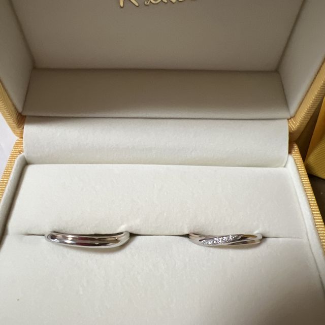 【ケイウノ ブライダル(K.UNO BRIDAL)の口コミ】 ゼクシィの雑誌で拝見して、デザインが素敵だったので試着に行きました。…