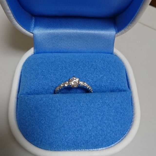【銀座ダイヤモンドシライシの口コミ】 ブランドを絞らずインターネットで婚約指輪を検索して、唯一気になったデ…