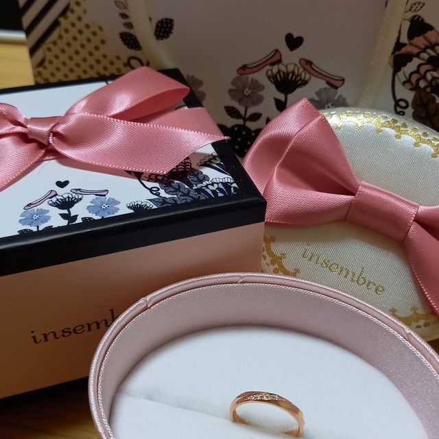 【insembre(インセンブレ)の口コミ】 サプライズだったのでデザインを自分では決めていないのですが、彼いわく…