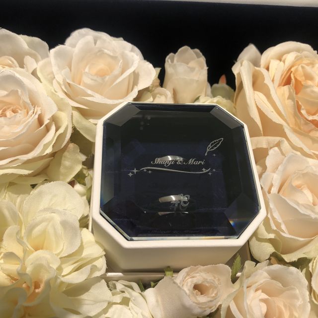 【4℃ BRIDAL(ヨンドシーブライダル)の口コミ】 デザインと、付け心地が決め手になりました。
デザインは、日頃からつける…