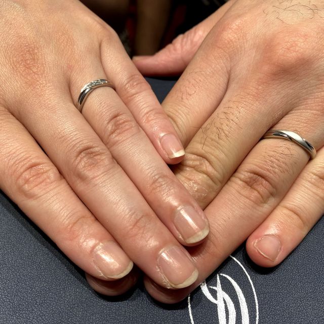 【銀座ダイヤモンドシライシの口コミ】 シンプルなデザインなので10年後、20年後、その先も身につけることができ…