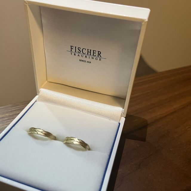 【FISCHER(フィッシャー)の口コミ】 指輪の中側がツルツルで着け心地が1番よかったです！
また、割れないと聞…