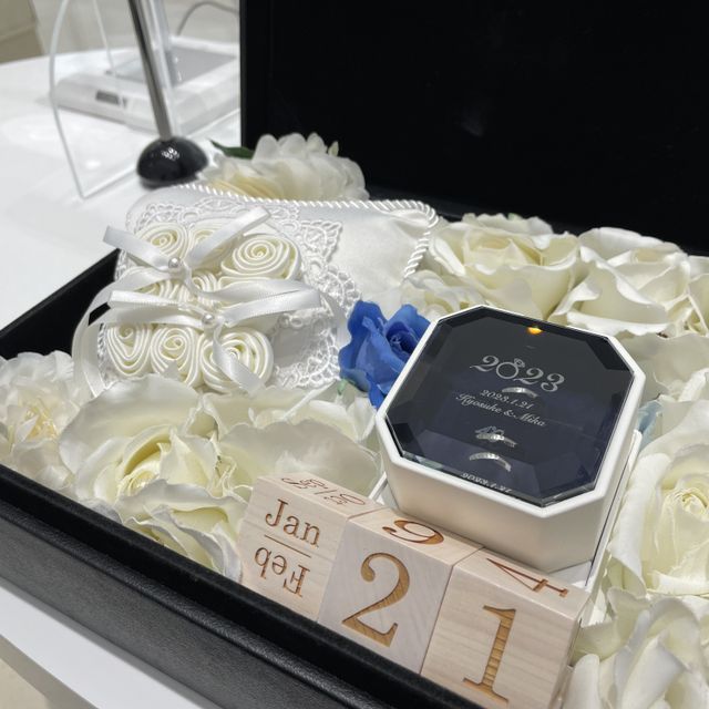 【4℃ BRIDAL(ヨンドシーブライダル)の口コミ】 店長の方の対応が物凄く物腰柔らかく、かつ丁寧で誠心誠意で、良かったで…