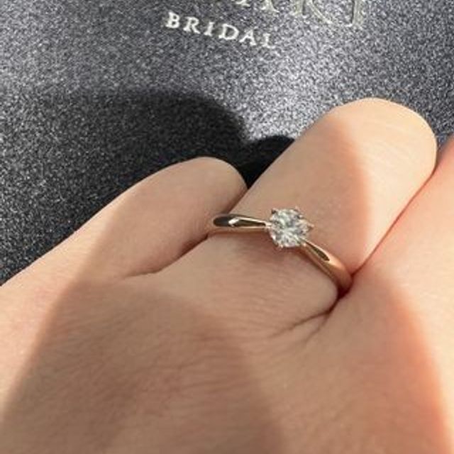 【TASAKI(タサキ)の口コミ】 プラチナで探していましたが、こちらのゴールドのリングがショーケースの…