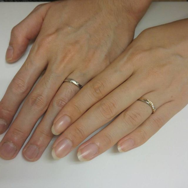 【銀座ダイヤモンドシライシの口コミ】 色々な種類、形を試させていただき、この指輪を付けた瞬間にこれだ！！と…