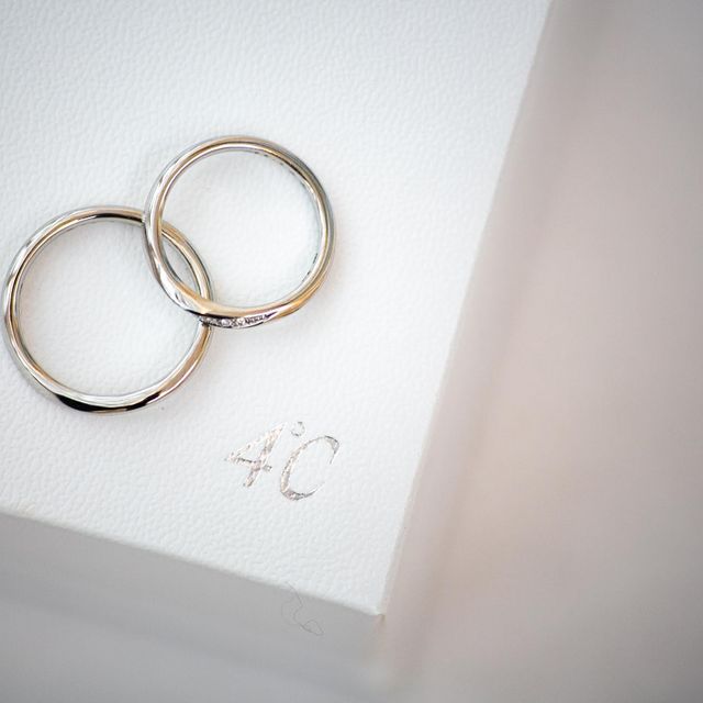 【4℃ BRIDAL(ヨンドシーブライダル)の口コミ】 華奢なデザインで、着けたときに指馴染みが良く、普段のファッションにも…