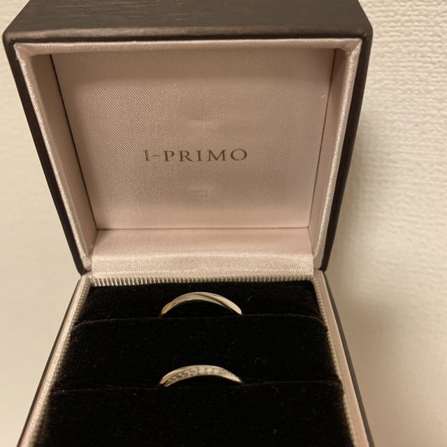 【アイプリモ(I-PRIMO)の口コミ】 ダイヤモンドがすごく綺麗だったからです。この指輪のデザインの意味をス…