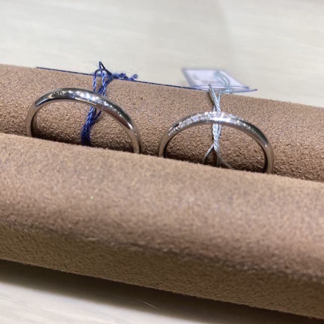 【PILOT BRIDAL(パイロットブライダル)の口コミ】 デザインはシンプルが決め手で2人とも好みが一致していたのであっという間…