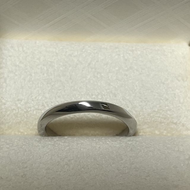 【Love Bond(ラブボンド)の口コミ】 女性用のリングは同じデザインが色々なところであったので迷いましたが、…
