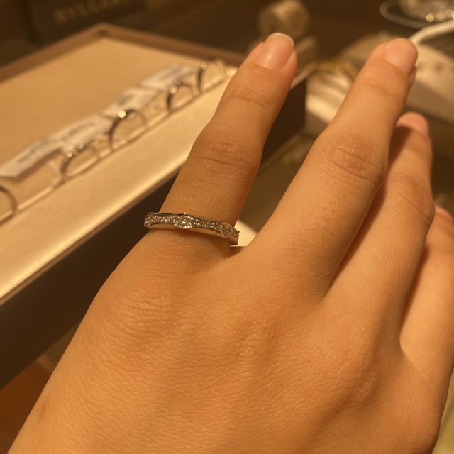 【ブルガリ(BVLGARI)の口コミ】 他と被らないデザインというてんに、惹かれました。男性用、女性用どちら…