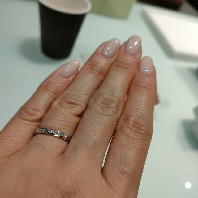 【PILOT BRIDAL(パイロットブライダル)の口コミ】 もともと鍛造リングで探しており、パイロットブライダルを扱うゆきざきさ…