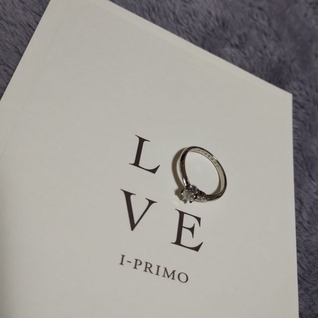 【アイプリモ(I-PRIMO)の口コミ】 指輪の名前が縁があるもので、デザインもシンプルめのV字のものを探してい…