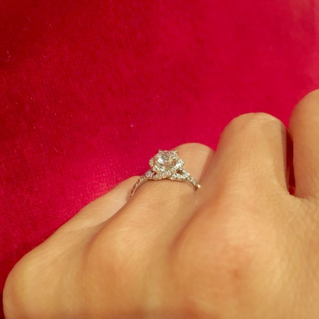 【ショーメ(CHAUMET)の口コミ】 ダイヤの大きさ・グレードにこだわりたかったので、当初は知り合いの宝飾…