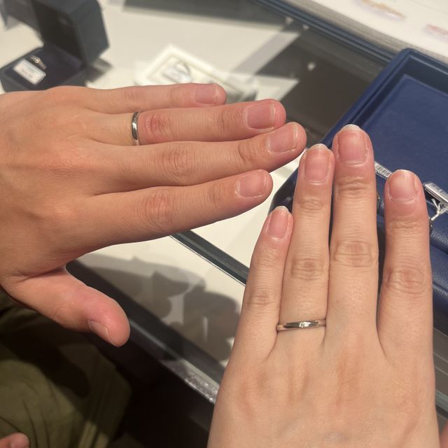 【銀座ダイヤモンドシライシの口コミ】 ストレートタイプのリングでシンプルなデザインのものを探しておりました…
