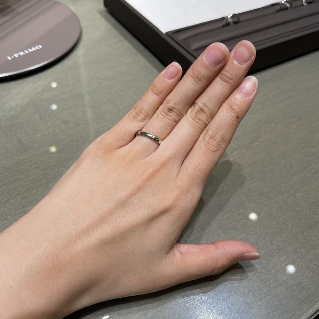 【アイプリモ(I-PRIMO)の口コミ】 シンプル、ダイヤは一個、プラチナの指輪を探していました。他のお店も色…