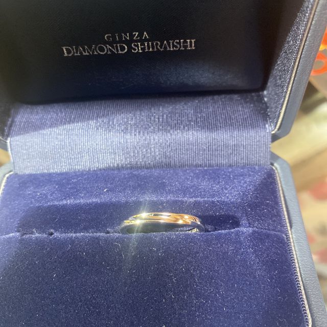 【銀座ダイヤモンドシライシの口コミ】 1番の決め手は、新婦が気に入ったからですが、
店舗が近い事、ダイヤモン…