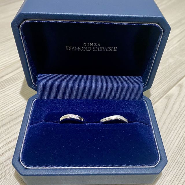 【銀座ダイヤモンドシライシの口コミ】 1番の決め手は指輪のデザインがとても好みでした。あまりキラキラしている…