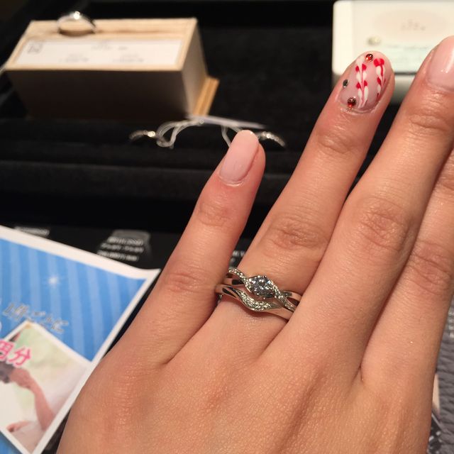 【JEWELRY  KAMATA(ジュエリーかまた)の口コミ】 たくさんの種類の指輪を試着させて頂いて
迷いますが、お店の方と話し合い…