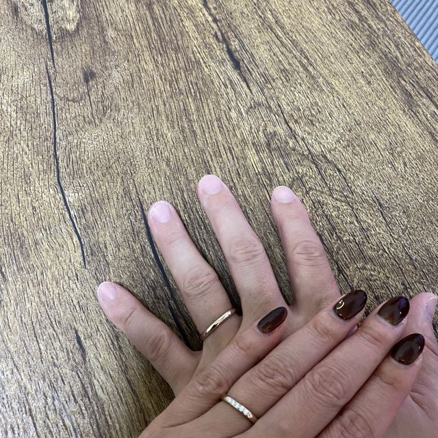 【アイプリモ(I-PRIMO)の口コミ】 色にこだわっていて、シルバーでもゴールドでもなく、肌なじみの良い色味…