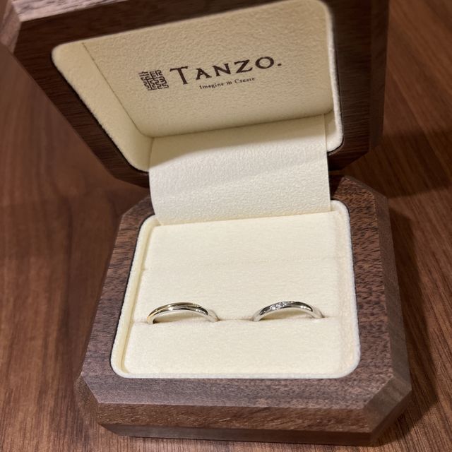 【TANZO.(鍛造指輪)の口コミ】 自分達でデザインを全て決められるところ。また、一生涯続くアフターサー…