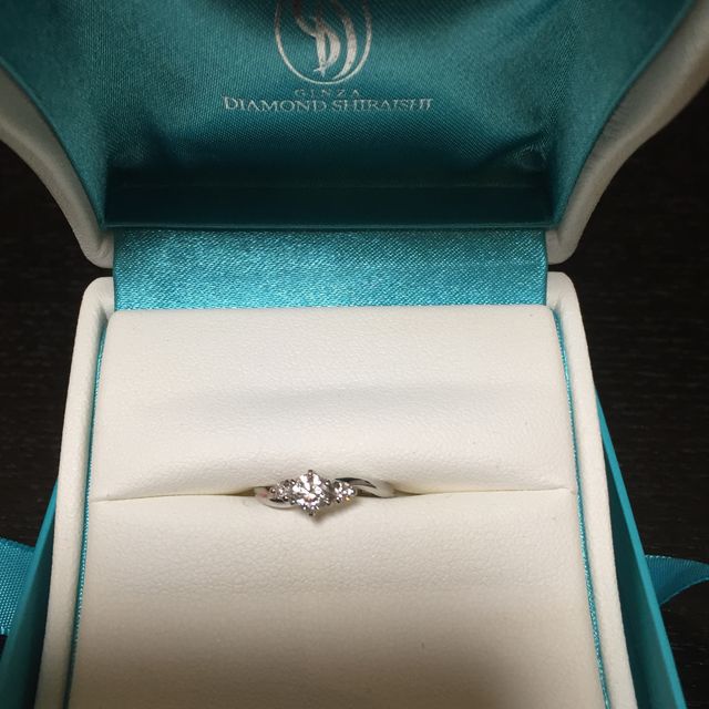 【銀座ダイヤモンドシライシの口コミ】 婚約指輪に憧れており、旦那さんにお願いして買ってもらいました。
THE婚…
