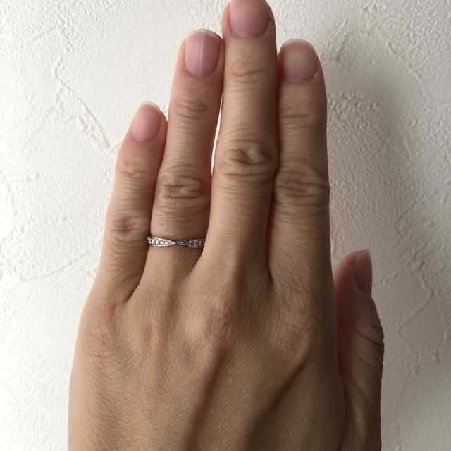 【ティファニー(Tiffany & Co.)の口コミ】 素材はプラチナ、ダイヤモンドが散りばめられたもの、と心に決めていまし…