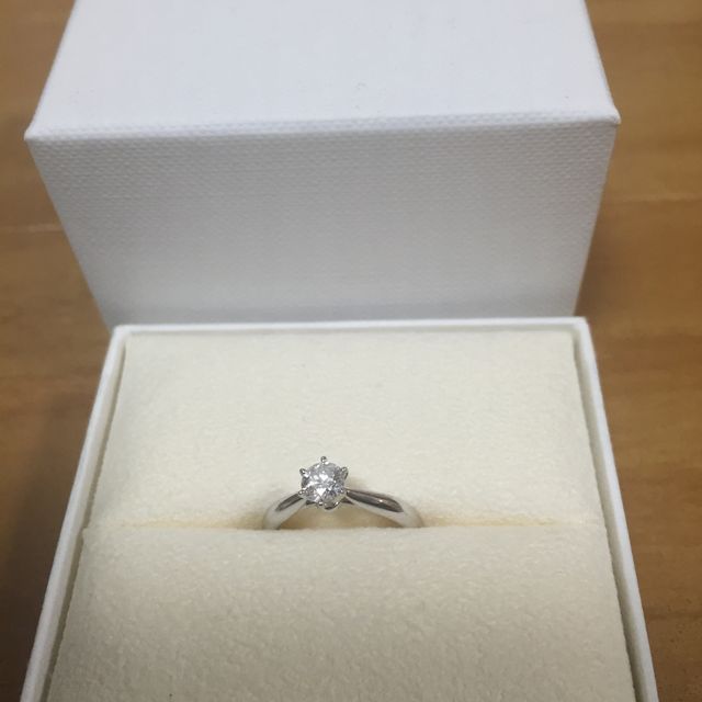 【TASAKI(タサキ)の口コミ】 シンプルで飽きのこないデザインが気に入りました。数社見た中で希望のカ…