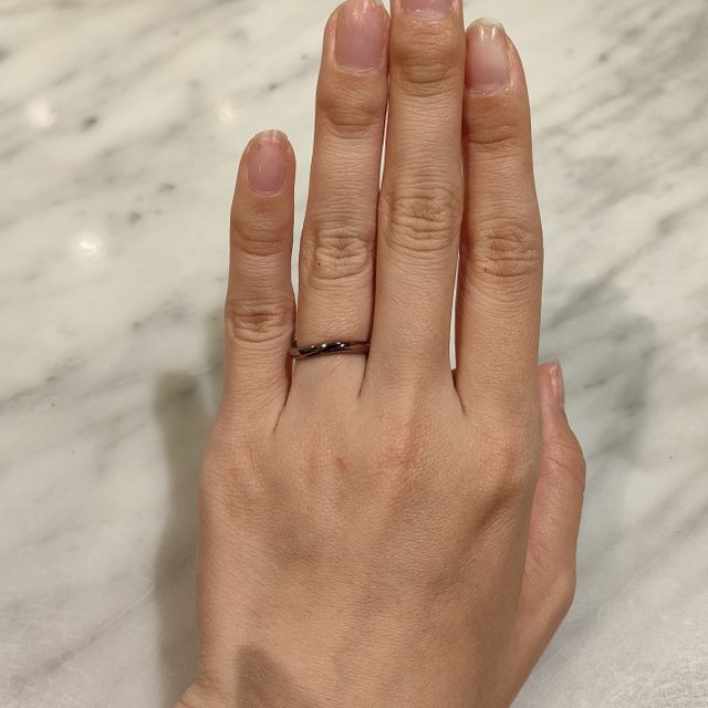 【SORA(ソラ)の口コミ】 インスタで見て気になって現物を見に行きました。つけ心地もよく、他のブ…