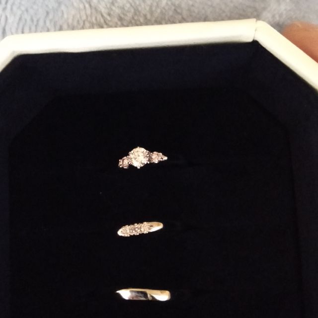 【4℃ BRIDAL(ヨンドシーブライダル)の口コミ】 はじめはウェーブ、ストレート、エタニティなどの基本形にもこだわりがな…