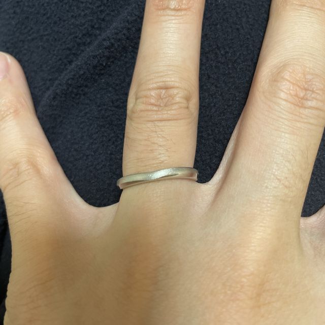 【銀座ダイヤモンドシライシの口コミ】 シンプルなデザインが気に入りました。毎日つけて過ごすことが前提の条件…