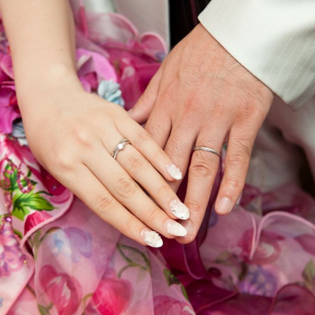 【銀座ダイヤモンドシライシの口コミ】 リング自体がまっすぐでないものを探していて、自分の指につけた感じ一番…