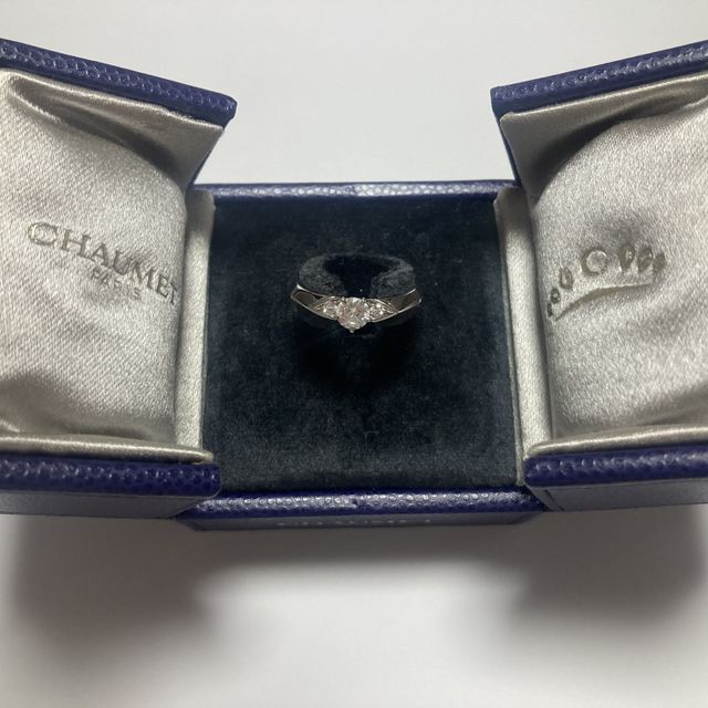 【ショーメ(CHAUMET)の口コミ】 新作かつ日本先行販売のデザインであり、人と被りにくいと思ったこと
シャ…