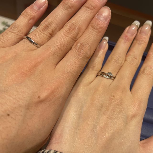 【銀座ダイヤモンドシライシの口コミ】 デザインに関しては特に希望がないまま行かせていただきましたが、実際つ…