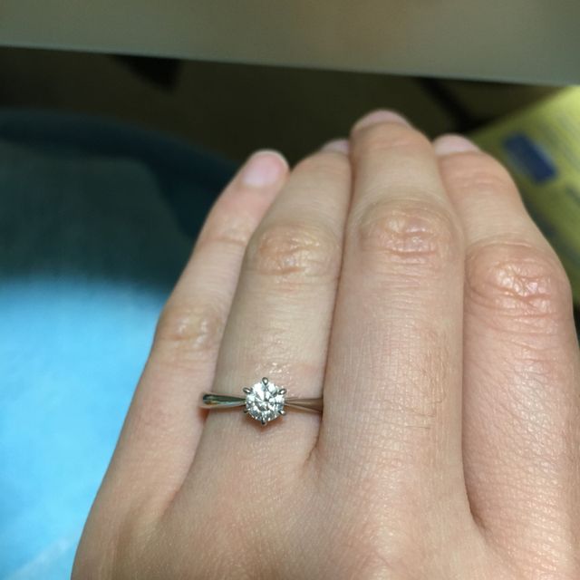 【ラザール ダイヤモンド(LAZARE DIAMOND)の口コミ】 長く着用したかったのでデザインがシンプルなものを選びました。飽きがこ…