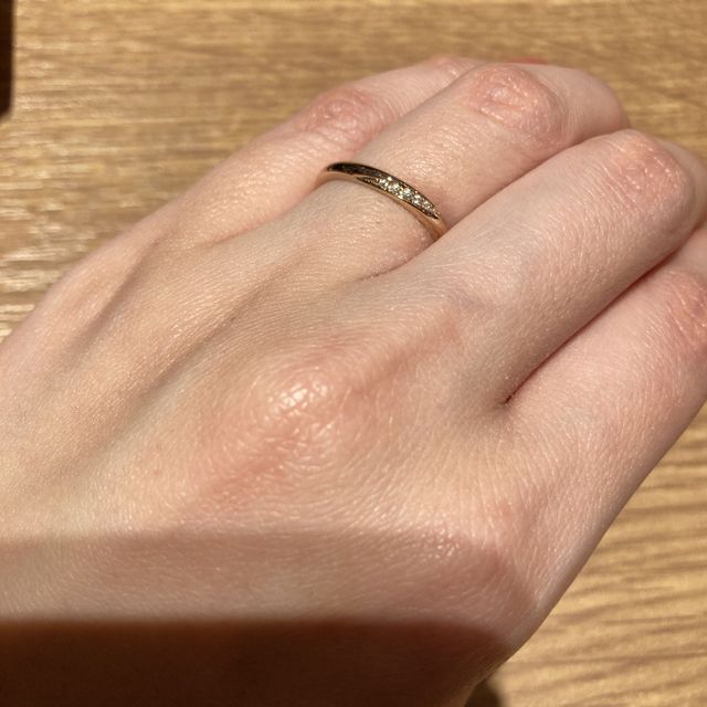 【出雲結(いずもゆい)の口コミ】 元々、石などでゴテゴテしている指輪にはしたくなかったのもあり、指輪の…