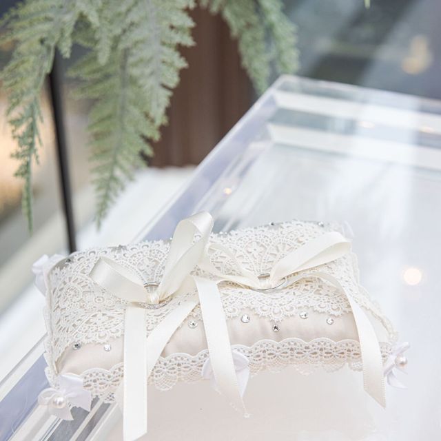 【STAR JEWELRY(スタージュエリー)の口コミ】 指輪のデザインは、やや捻れていて、一部マット加工が施されています。普…