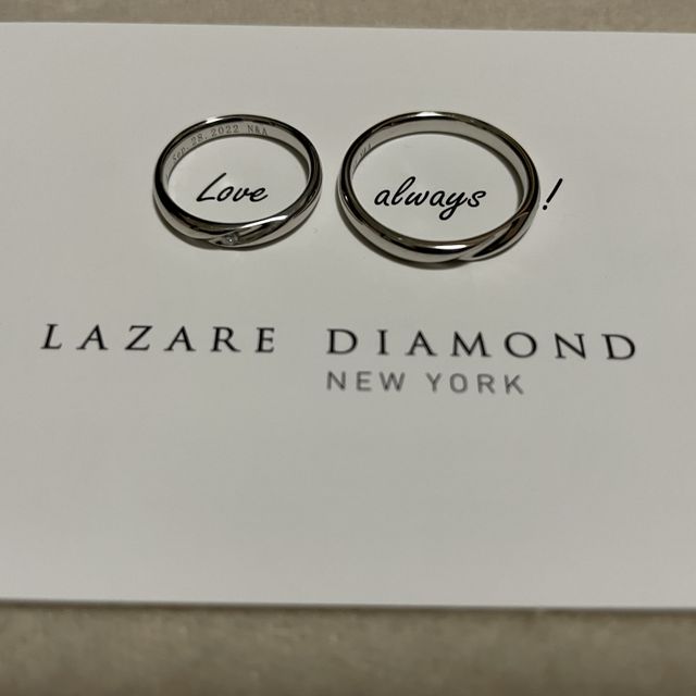 【ラザール ダイヤモンド(LAZARE DIAMOND)の口コミ】 指輪のデザインがシンプルなものを求めていた中で、ダイヤモンドが横から…