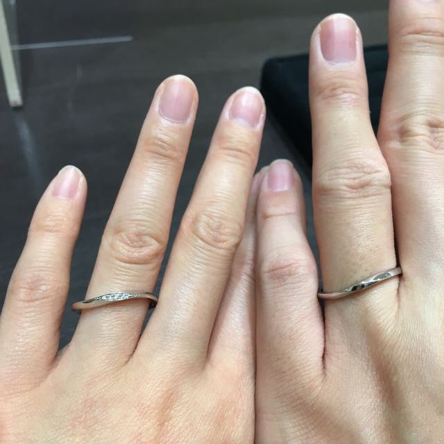 【TRECENTI(トレセンテ)の口コミ】 非常に付け心地がいい指輪。特殊な加工方法により、指輪の上下がやや丸み…