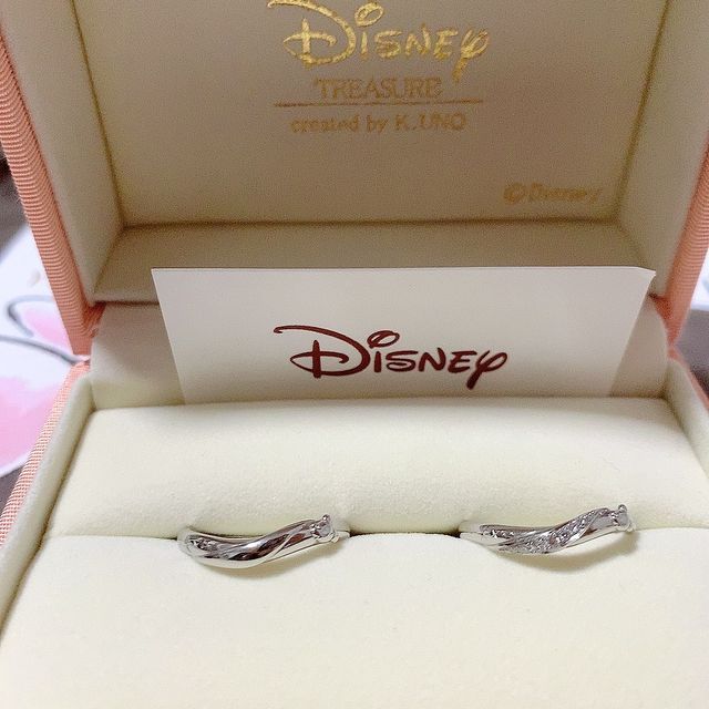 【ケイウノ ブライダル(K.UNO BRIDAL)の口コミ】 夫婦どちらも大好きなミッキーのデザインにさせて頂きました。私はダイヤ…