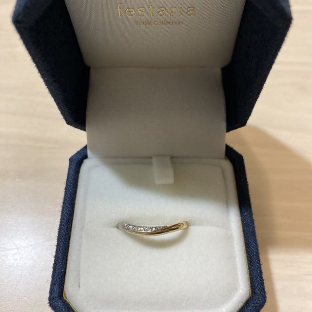 【festaria bijou SOPHIA(フェスタリア ビジュソフィア)の口コミ】 珍しいゴールドの指輪が欲しかった私と、シンプル王道のシルバーリングが…