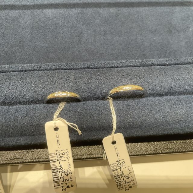 【4℃ BRIDAL(ヨンドシーブライダル)の口コミ】 マリッジリングとエンゲージリングの重ね付けをしたくて
まずはマリッジリ…