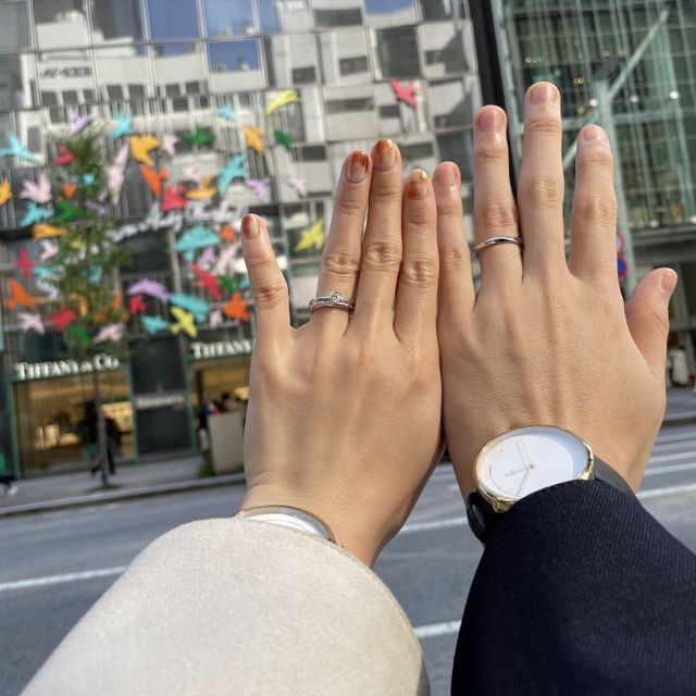 【アイプリモ(I-PRIMO)の口コミ】 ダイヤモンドがななめに入っているデザインで、ちょうどよいキラキラ感が…