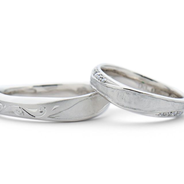 【MIORING(ミオリング)の口コミ】 彼女が気に入ったデザインが和紙デザインという事と婚約指輪を普段使いで…