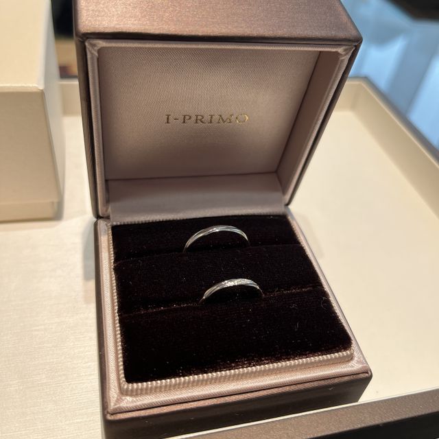 【アイプリモ(I-PRIMO)の口コミ】 指輪のデザインが豊富で、デザインはあるが、お揃い感があるもので気に入…