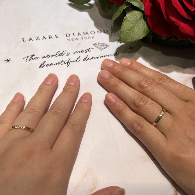 【ラザール ダイヤモンド(LAZARE DIAMOND)の口コミ】 圧倒的にダイヤモンドが綺麗でした。
他店も見ましたが、ダイヤが光るのは…