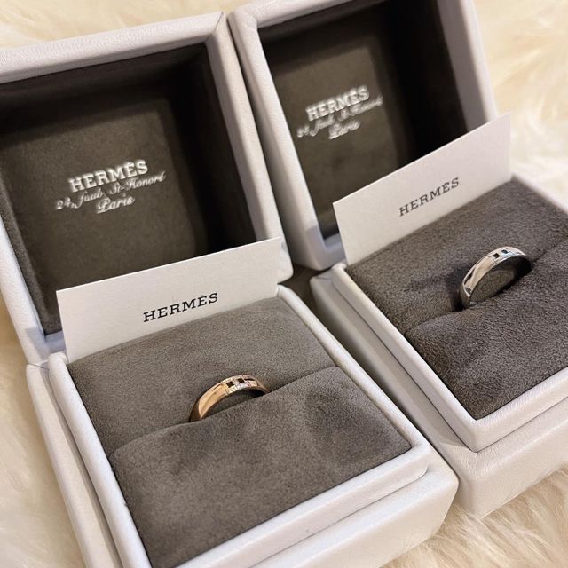 【エルメス(HERMES)の口コミ】 指輪のデザインがエルメスっぽくてシンプルだけどダイヤがついていてとて…
