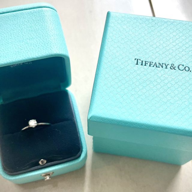 【ティファニー(Tiffany & Co.)の口コミ】 ティファニーブルーが好きだと前に私が話していたのを覚えていたようで、…