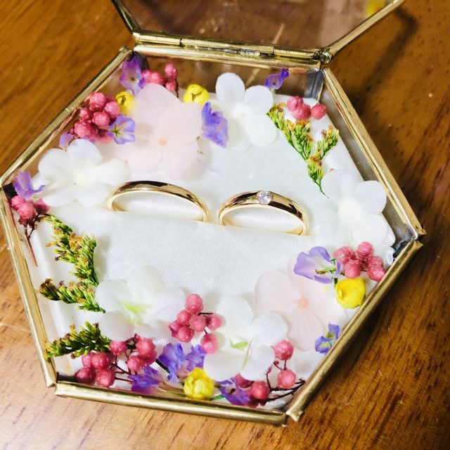 【ジュエリーツツミ(JEWELRY TSUTSUMI)の口コミ】 ダイヤが大きくて、リングも太めの指輪を探していました。他のブランドも…