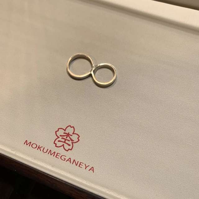 【杢目金屋(もくめがねや)の口コミ】 数種類の金属を重ね合わせて、ひとつひとつ違う模様のデザインができるこ…