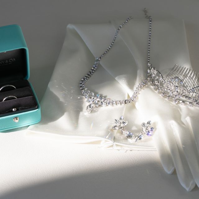 【ティファニー(Tiffany & Co.)の口コミ】 姉の結婚指輪がティファニーで、シンプルでとても素敵だったので、最初か…
